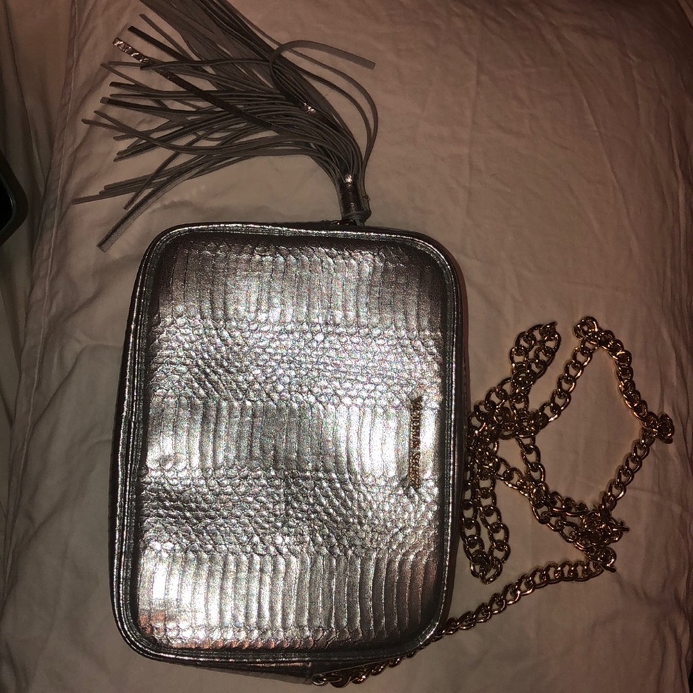 Cross body